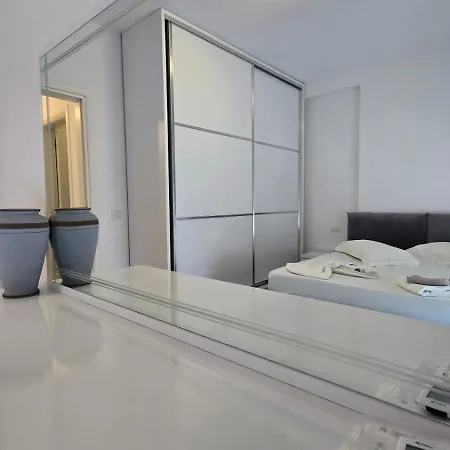 Tirent Apartment-bright & Airy 2br Flat 아파트 *